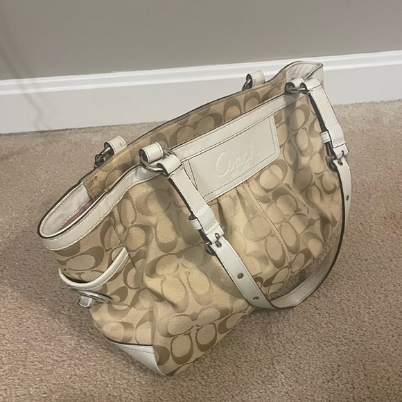 Coach Signature Pleated Gallery Tote Beige White Jacquard Canvas Leather F14281 - Picture 8 of 12